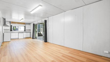 Neat Two Bedroom Family Home in Prime Punchbowl Location - Photo 5