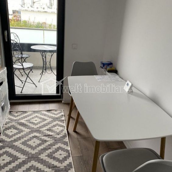 Apartament 2 camere, Park Lake, balcon - Photo 1