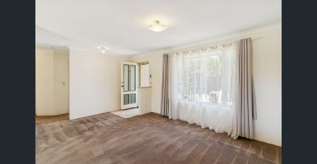 WELL PRESENTED 2 BEDROOM VILLA IN WELL KEPT COMPLEX - Photo 3