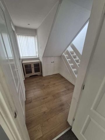 Christchurch Place, Peterlee, County Durham, SR8 - Photo 3