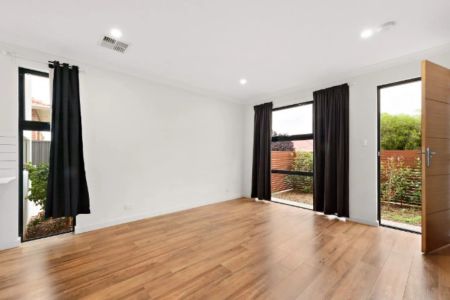 Unit 2/3 Pine Street, - Photo 3