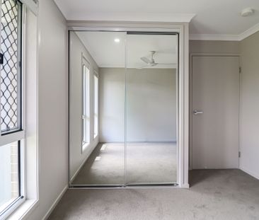 COASTAL COMFORT MEETS EASY LIVING AT 2 CHELSEA DRIVE! - Photo 6