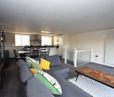 2 bedroom detached house to rent - Photo 3