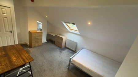 7 bedroom terraced house to rent - Photo 5