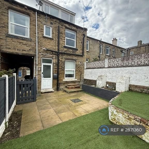 3 bedroom terraced house to rent - Photo 1