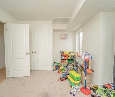 For Lease - 2218 Chevron Prince Path Unit# 411, Oshawa, Ontario - Photo 4