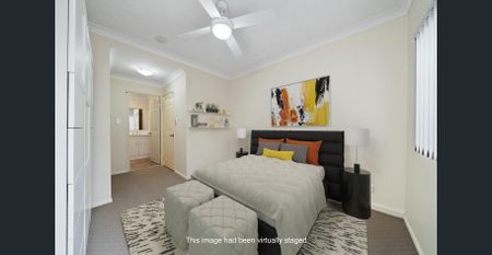 Ground floor unit with private courtyard - Photo 2