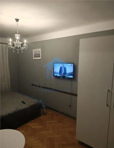 Apartament 2 camere, Central - Photo 2