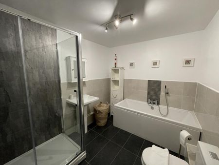 1 bedroom apartment to rent - Photo 2