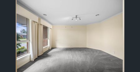 Stunning Home In Popular Alfredton - Photo 4