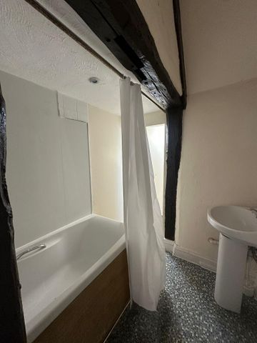 2 bedroom flat to rent - Photo 5