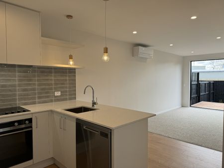 Unit 7, 192 Hills Road, Edgeware, Christchurch - Photo 4