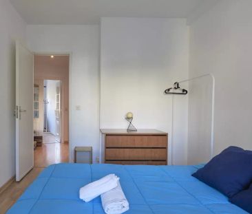 Rooms for rent in 3-bedroom apartment in Campo Pequeno - Photo 5