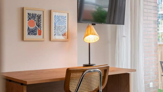 Room in a shared 4-bedroom apartment for rent in la Maternitat i Sant Ramon. - Foto 1