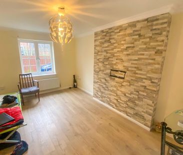 Ross Close - Photo 3