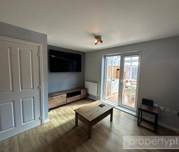 2 bedroom end of terrace house to rent - Photo 1