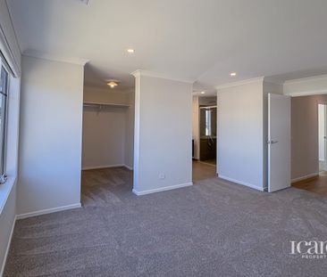 Brand New 5-Bedroom Home - Photo 2