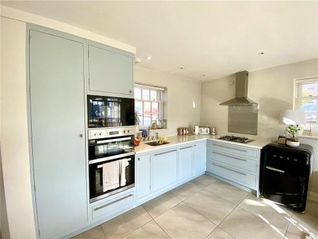 1 bedroom semi-detached house to rent - Photo 3