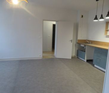 Location Appartement 4 pièces 86m² BELLAC 87300 - Photo 5