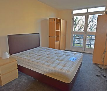 2 Bedroom Flat - Photo 6