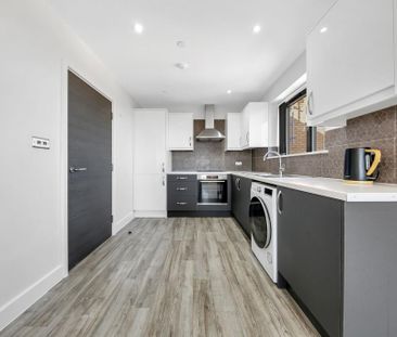 1 bedroom flat to rent - Photo 2