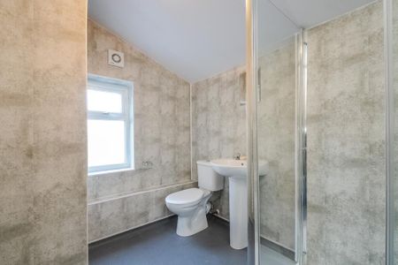 5 bedroom terraced house to rent - Photo 4