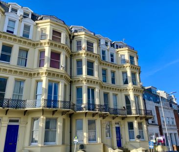 Queens Gardens, Eastbourne, BN21 - Photo 5