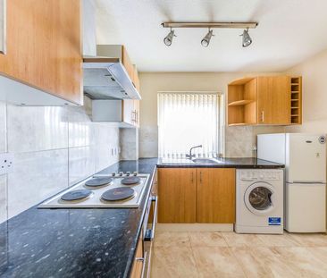 3 bedroom apartment to rent - Photo 5