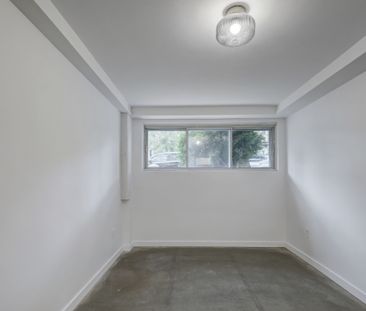 3 1/2 Luxueux 1 CAC Neuf Dans Rosemont - Photo 2