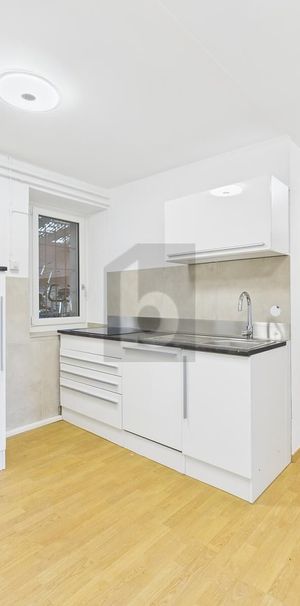 MODERN WITH HISTORICAL CHARM - Photo 1