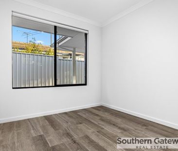 NEWLY ESTABLISHED - LIGHT AND BRIGHT HOME - Photo 5