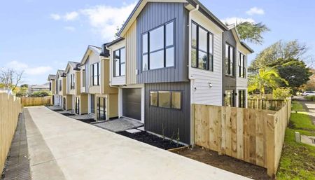 New 3 bedroom house Mangere - Photo 4