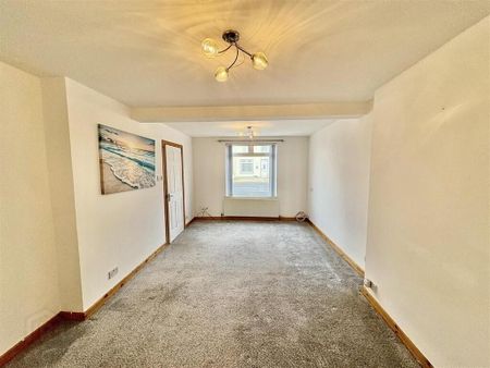 77 New Harbour Road, Portavogie, Newtownards, BT22 1EB - Photo 2