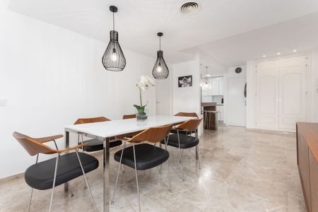 Middle Floor Apartment in Nueva Andalucía - Photo 3