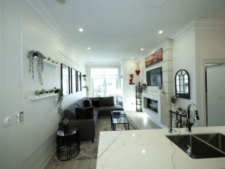 For Lease - 4090 Living Arts Drive Unit# UPH# 3108, Mississauga, Ontario - Photo 2