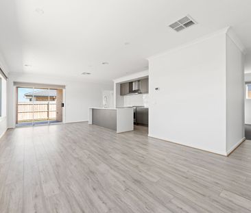 1 English Road, Fraser Rise VIC 3336 - Photo 2