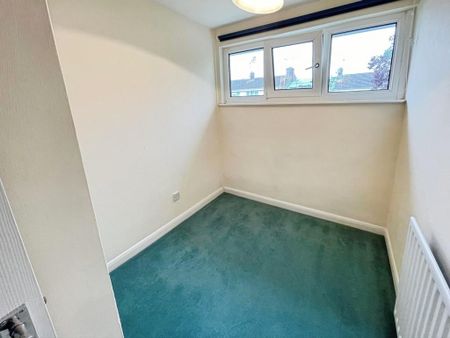 3 bedroom terraced house to rent - Photo 3