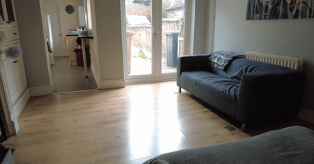 4 bedroom terraced house to rent - Photo 2