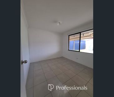 111 Barton Drive, Australind, WA 6233 - Photo 4