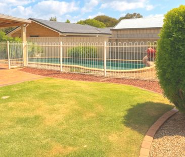 185 Dorville Road, Carseldine QLD, Belconnen - Photo 3