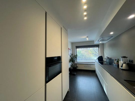Instapklaar, modern appartement met 2 slaapkamers en een garage te Geel! - Photo 1