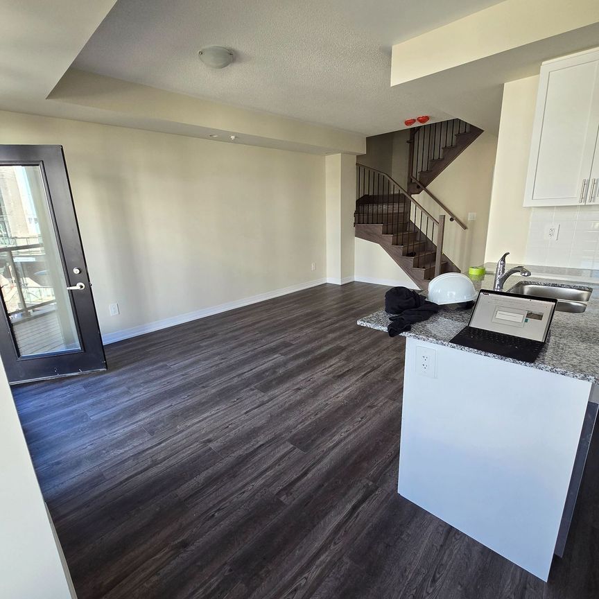 For Lease - 1573 Rose Way Unit# 120, Milton, Ontario - Photo 1