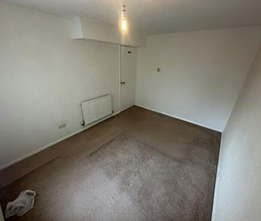Flat to rent on - Photo 4