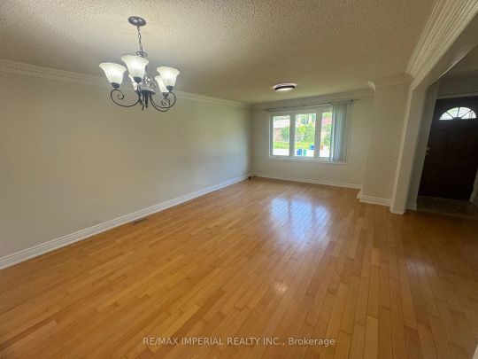 Detached Home For Lease | N9250381 - Photo 1