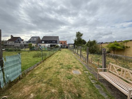 BURST - Gerenoveerde rijwoning met garage. - Foto 2