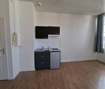 Location Appartement 1 pièce 26m² VICHY 03200 - Photo 2