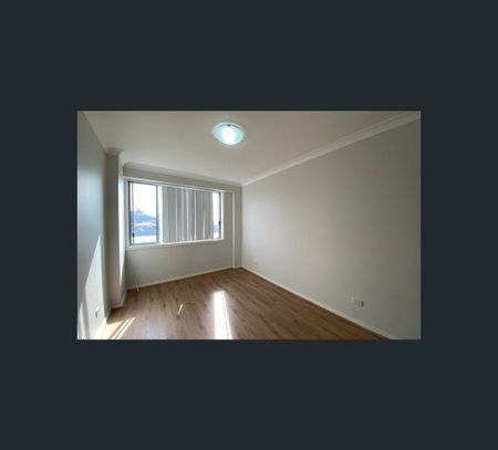 408/8B Myrtle Street, Prospect, NSW 2148 - Photo 2
