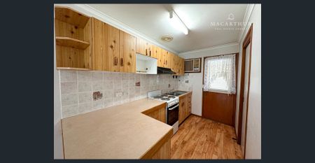 Cosy 2-Bedroom Home: Your Perfect Retreat - Photo 5