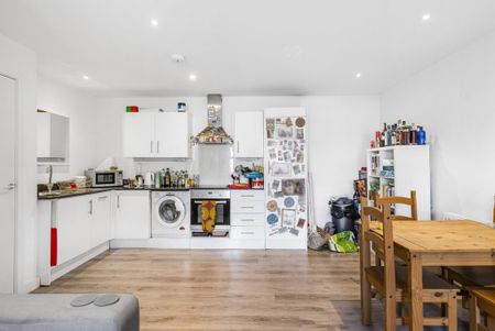 2 bedroom flat to rent - Photo 3