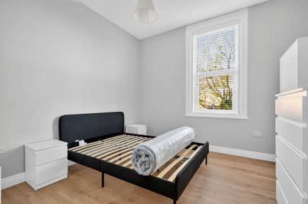 Apt 3 56 Myrtlefield Park, BELFAST, BT9 6NF - Photo 4